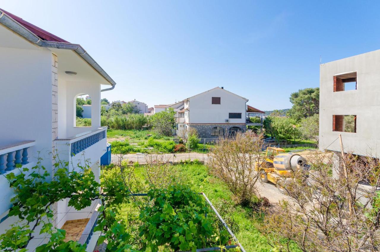 Apartments Slavica R Banjol المظهر الخارجي الصورة