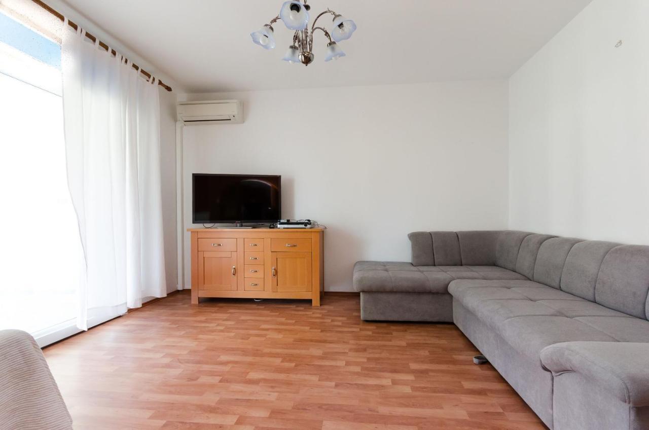 Apartments Slavica R Banjol المظهر الخارجي الصورة