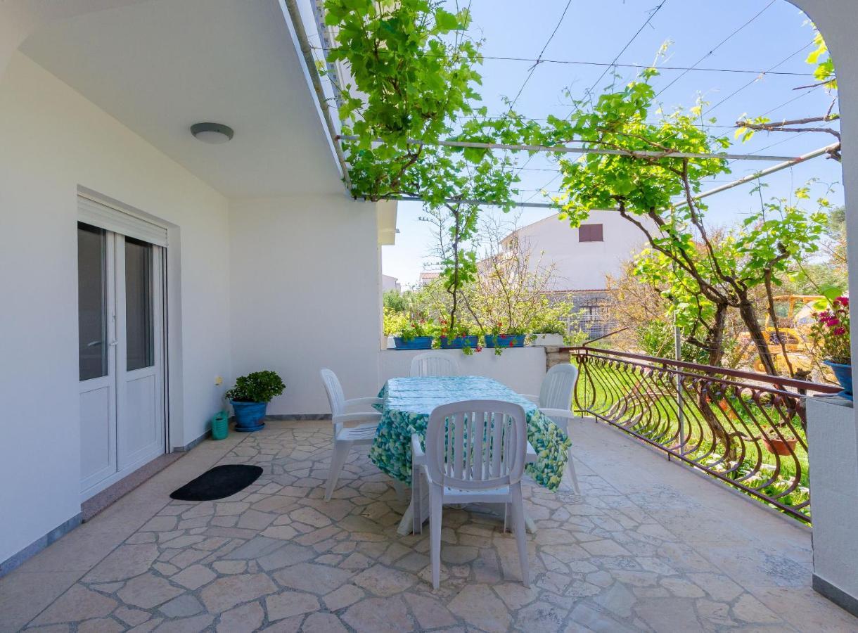 Apartments Slavica R Banjol المظهر الخارجي الصورة